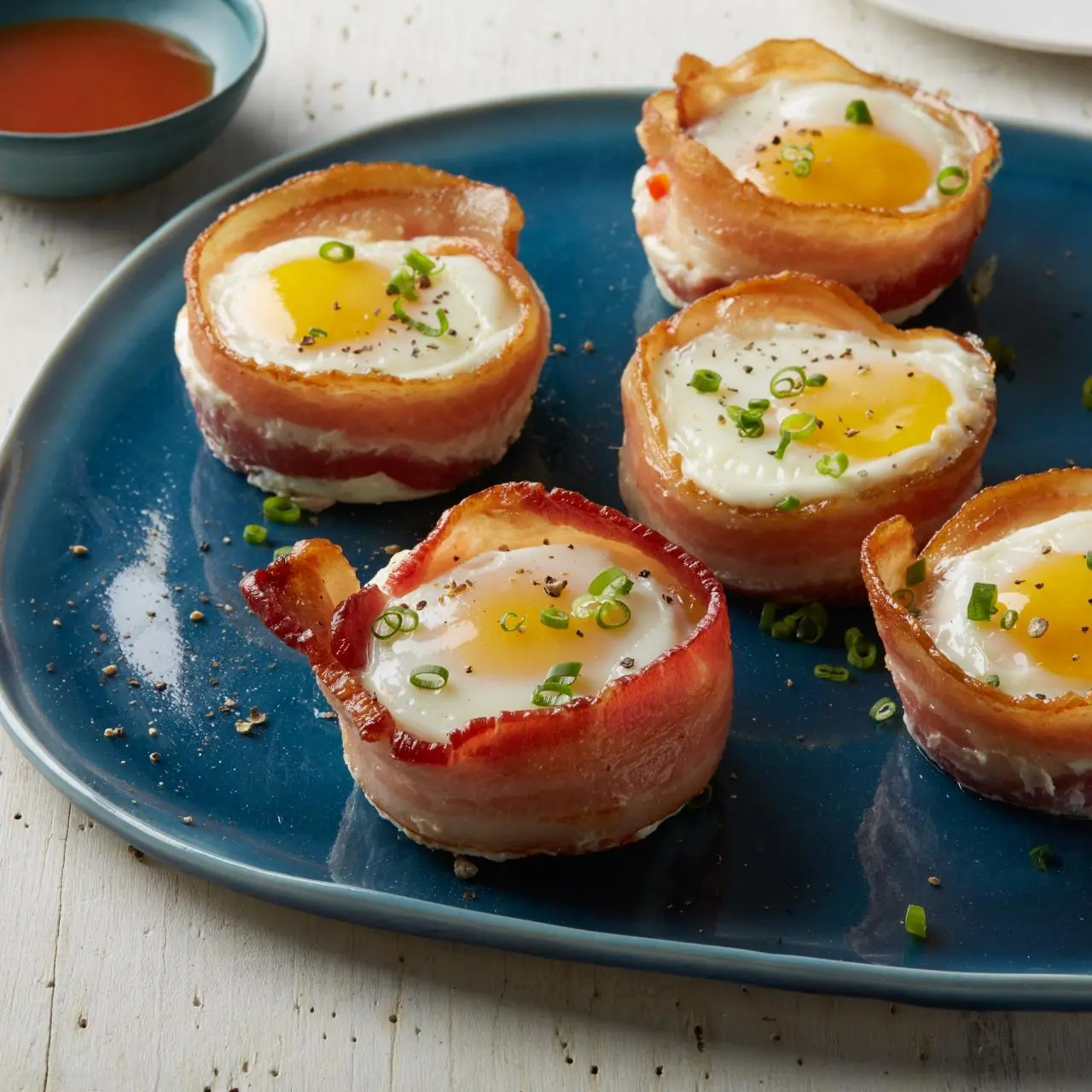 Whole30 Bacon and Egg Cups