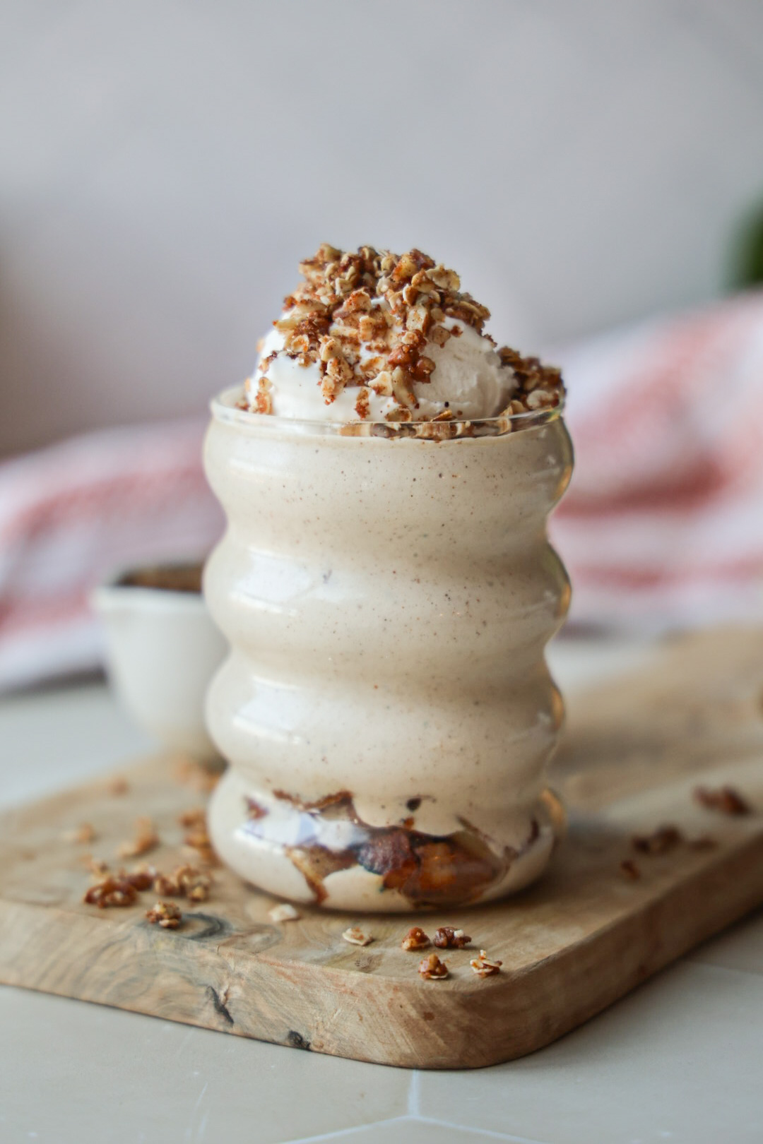 Apple crisp smoothie (high protein) - danishealthyeats.com