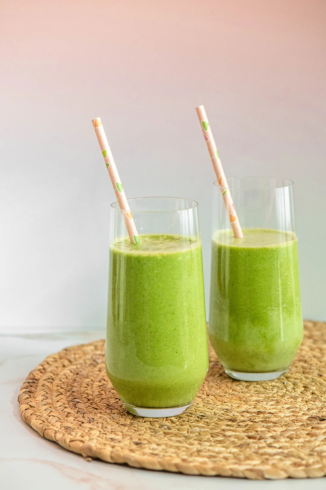 Green Goddess Smoothie - Nibbles and Feasts