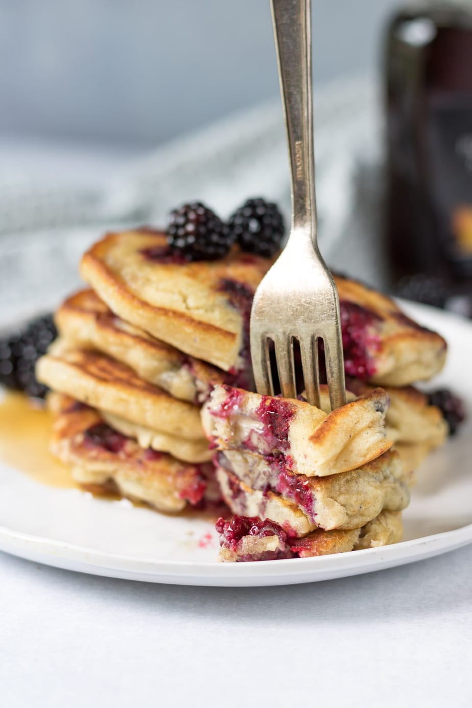 Fluffy Blackberry Pancakes - Veggie Desserts
